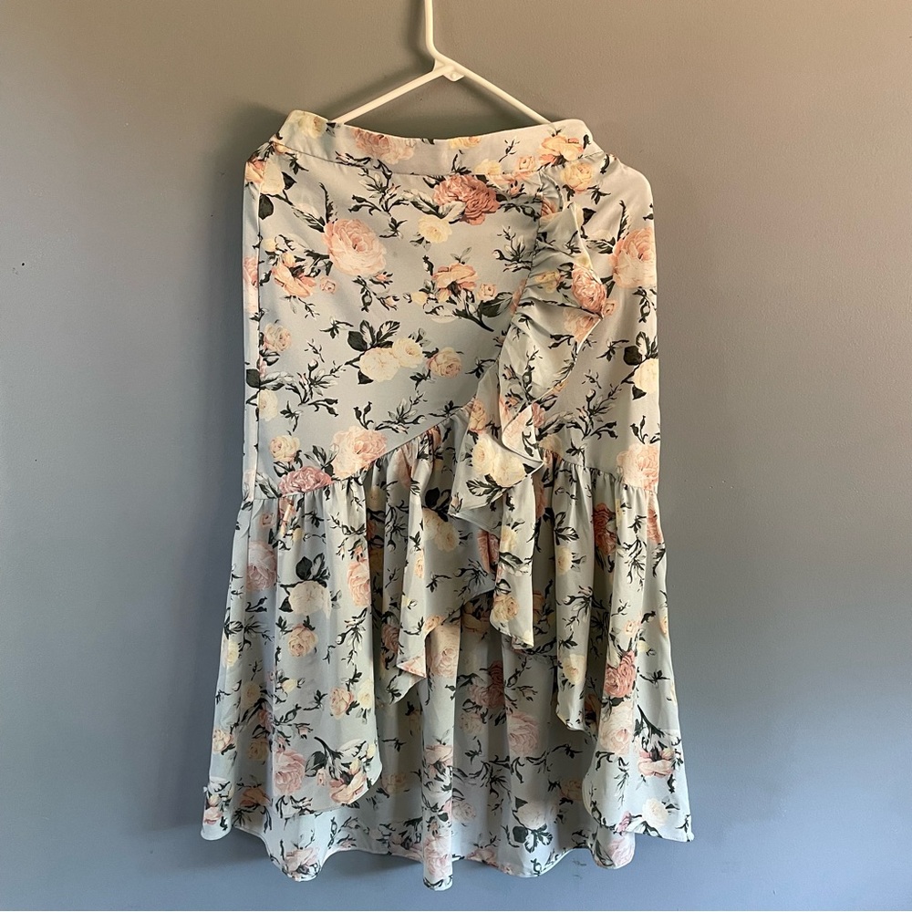 Ruffle flare skirt